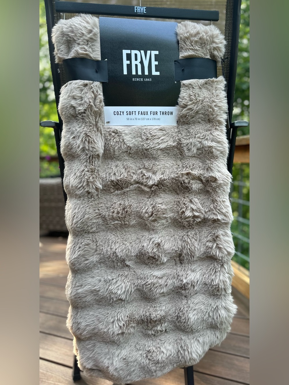 NWT FRYE Cozy Soft Faux Fur Throw 50x70 Taupe Blanket- Discontinued